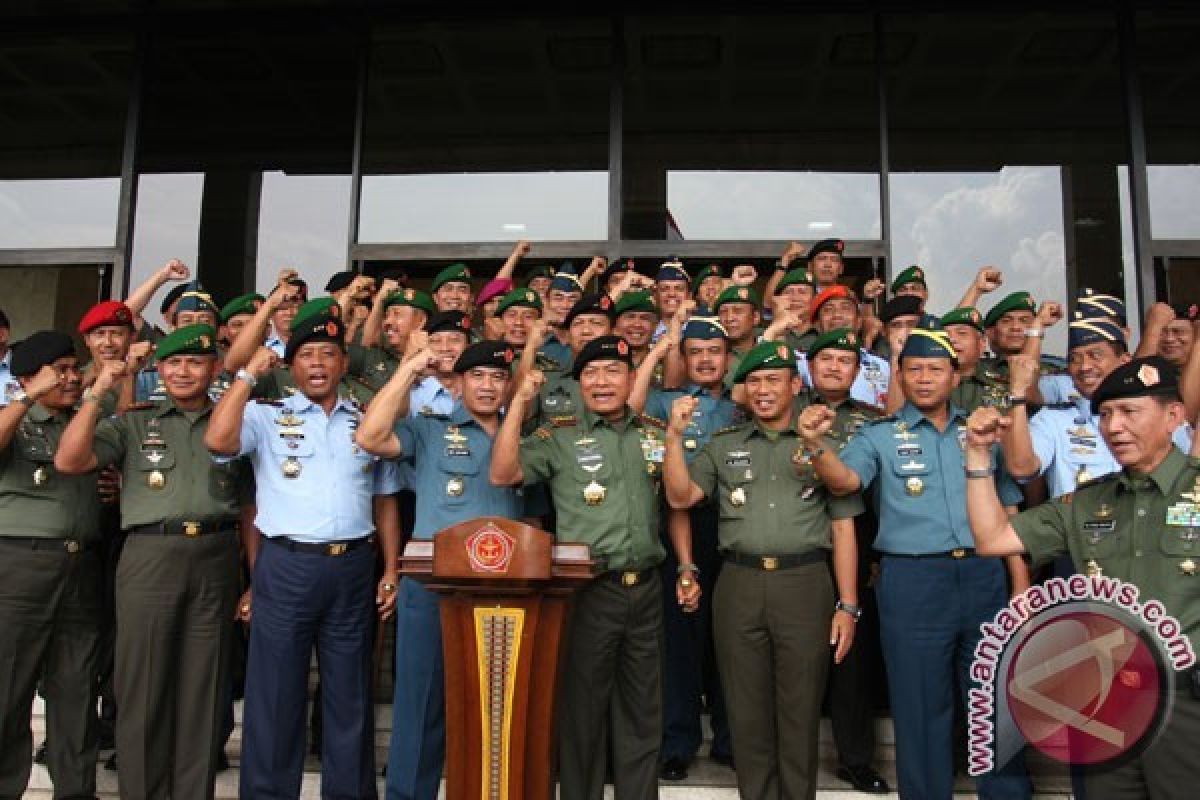 Anggota TNI harus S-1 untuk jabat fungsional keahlian