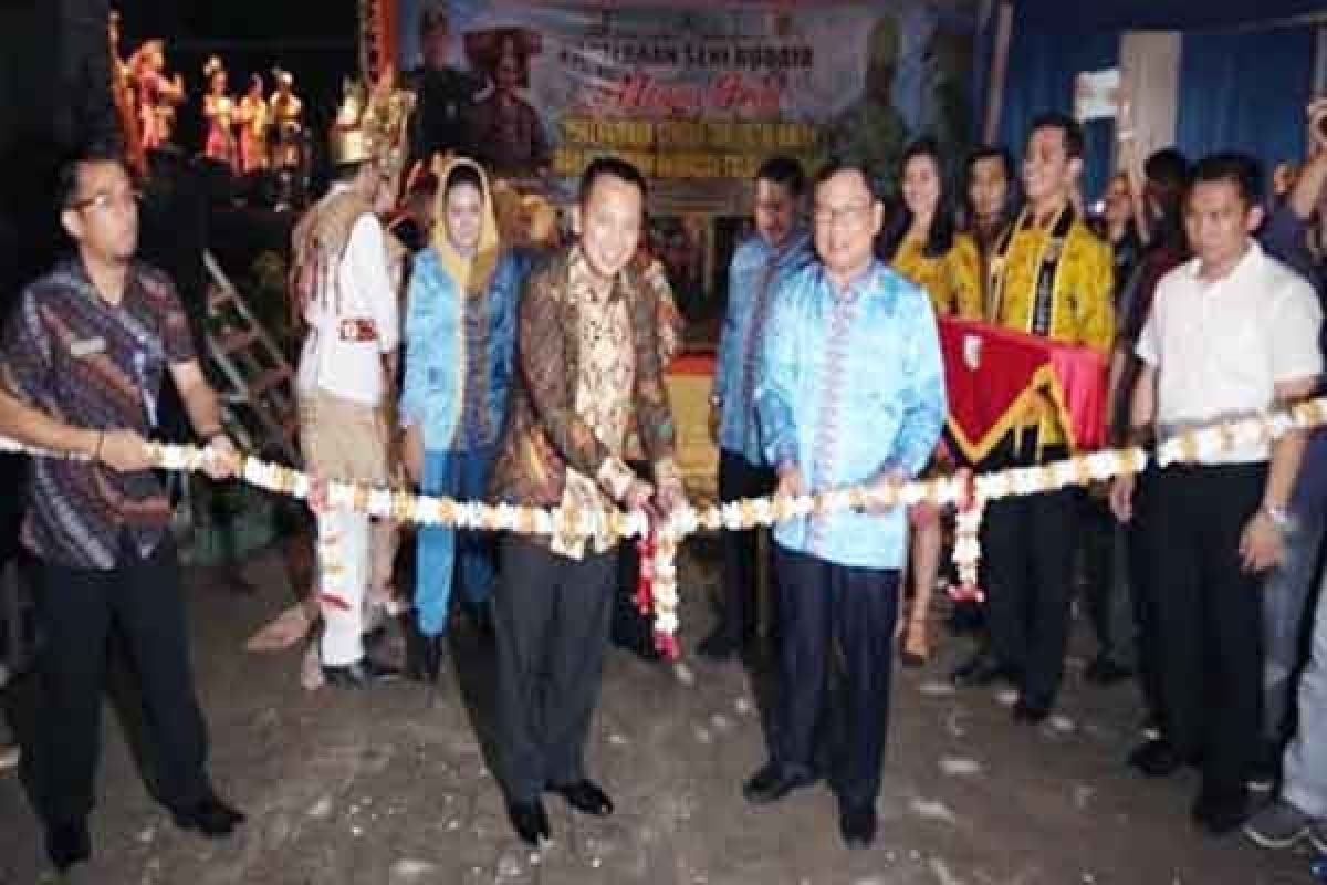 Gubernur: Anjungan PKOR Wayhalim Pengenalan Budaya Lampung  