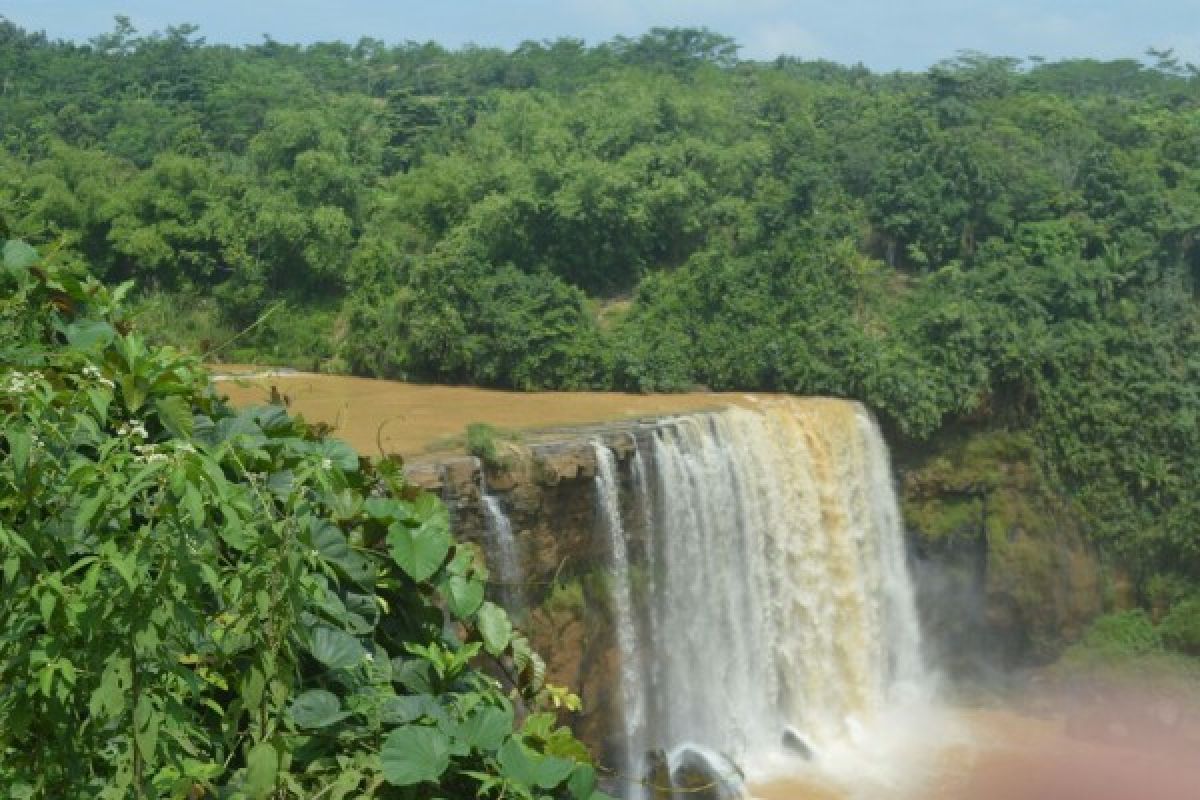 Menjajal Geopark Ciletuh Sukabumi