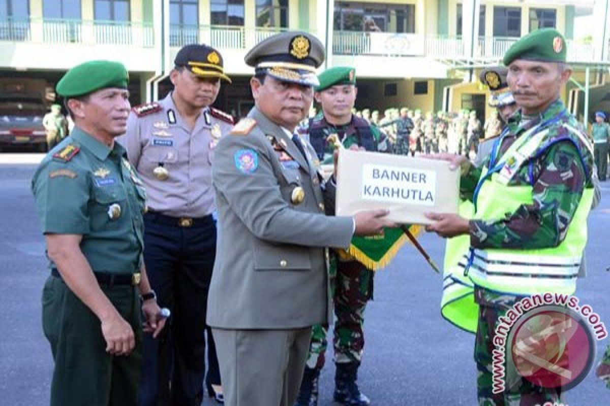 Gubernur Pimpin Upacara Bendera Di Makorem 101/Ant