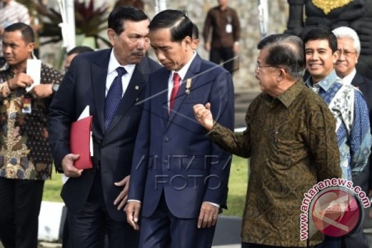 Presiden Joko Widodo Transit Di Abu Dhabi