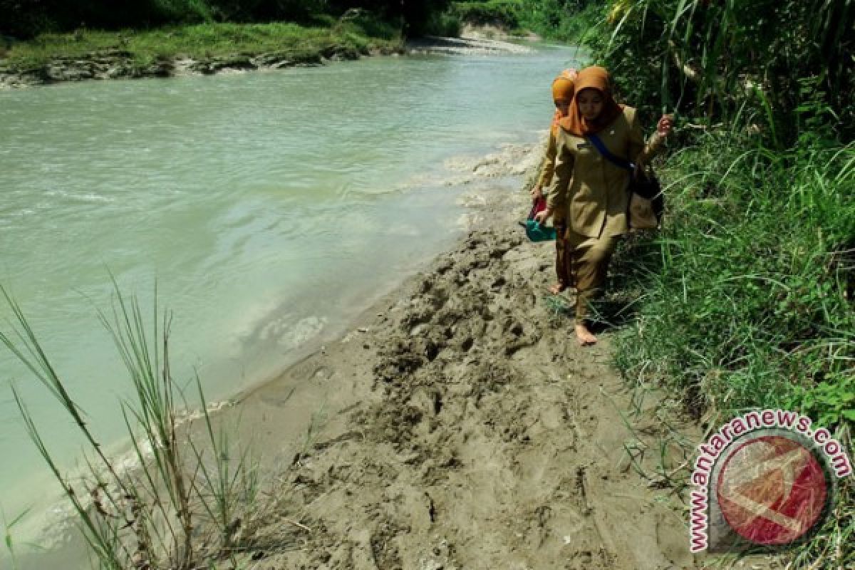 3.340 Bidan di Jatim Masih Berstatus PTT