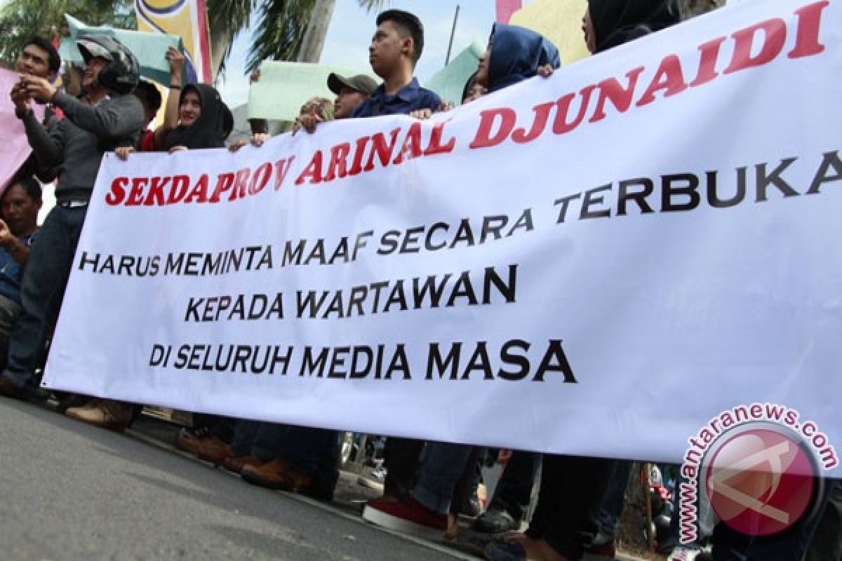 Jurnalis demo sikapi arogansi Sekprov Lampung