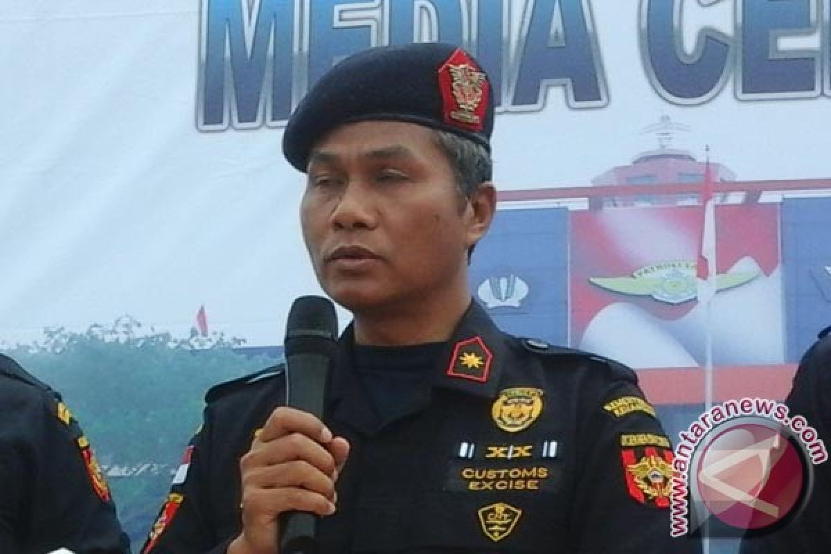 BC Kepri Sita Pakaian Bekas Rp2,8 Miliar