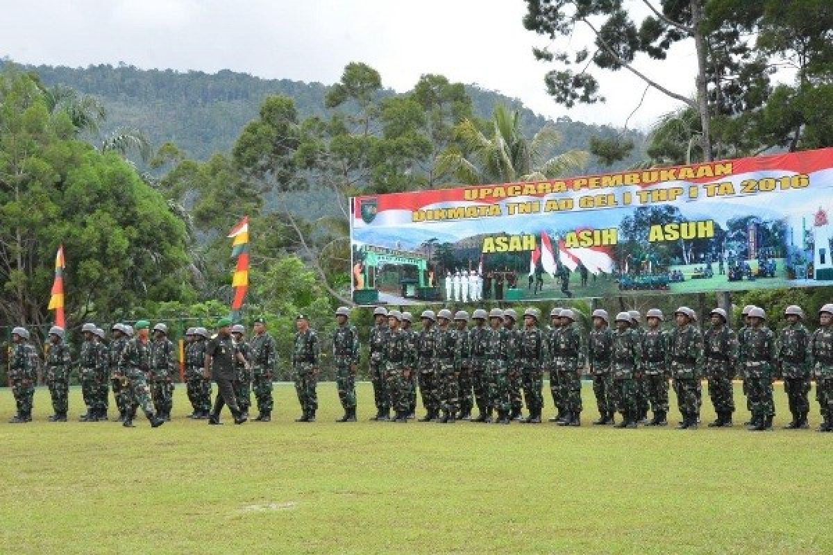 Kasdam Cenderawasih pimpin upacara pembukaan pendidikan Secata 2016