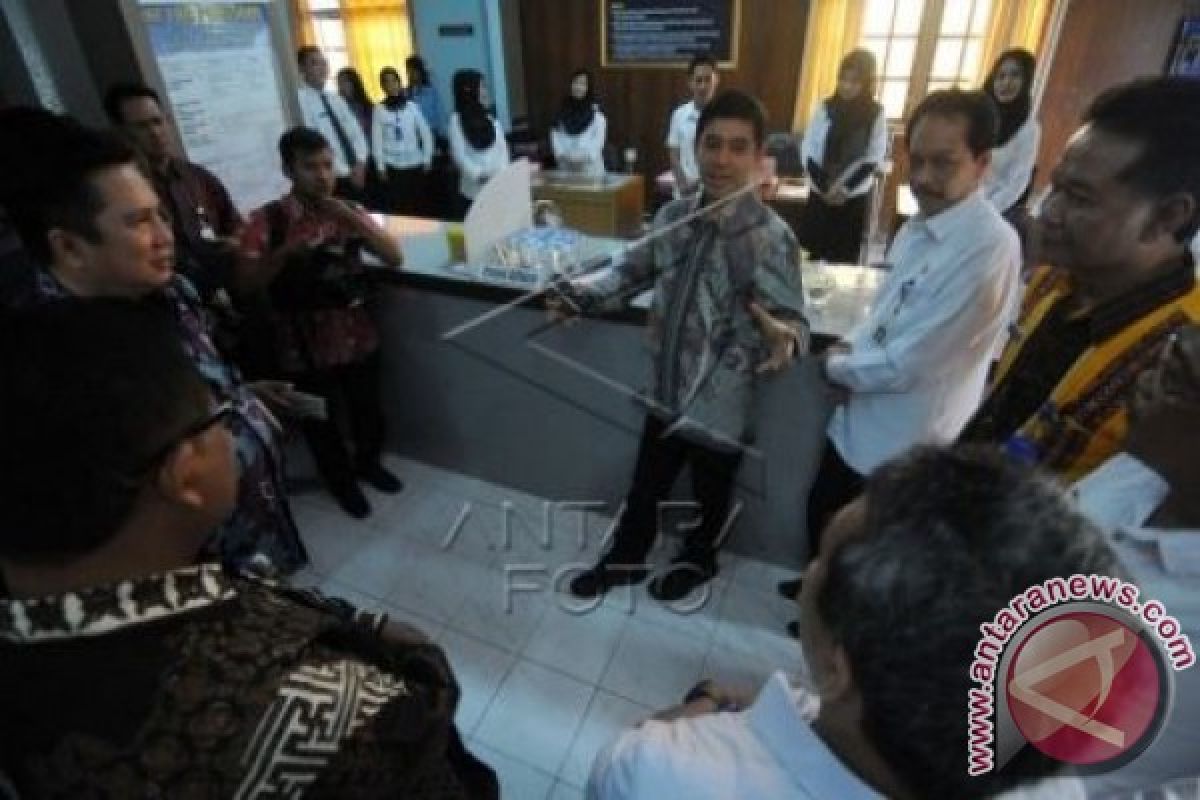 Menteri Yuddy Tinjau Pelayanan Kantor Imigrasi Bengkulu