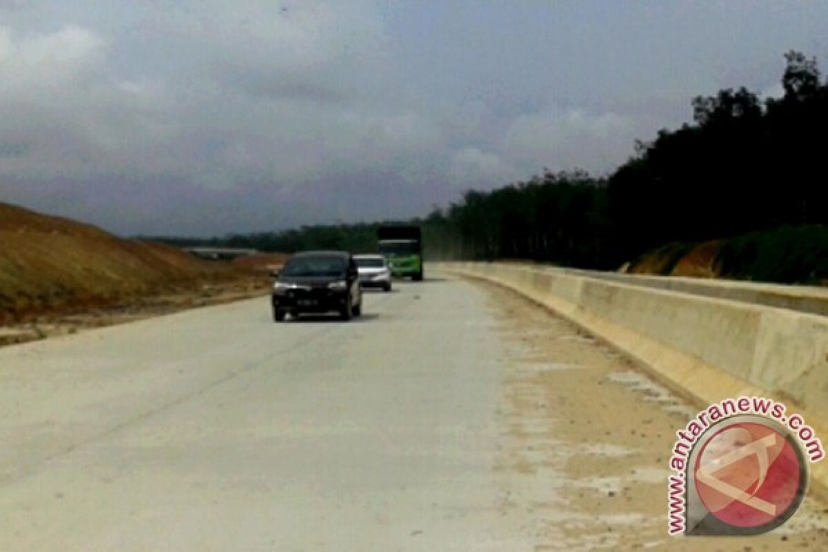 Tol Trans Sumatera sudah dicor 8 km