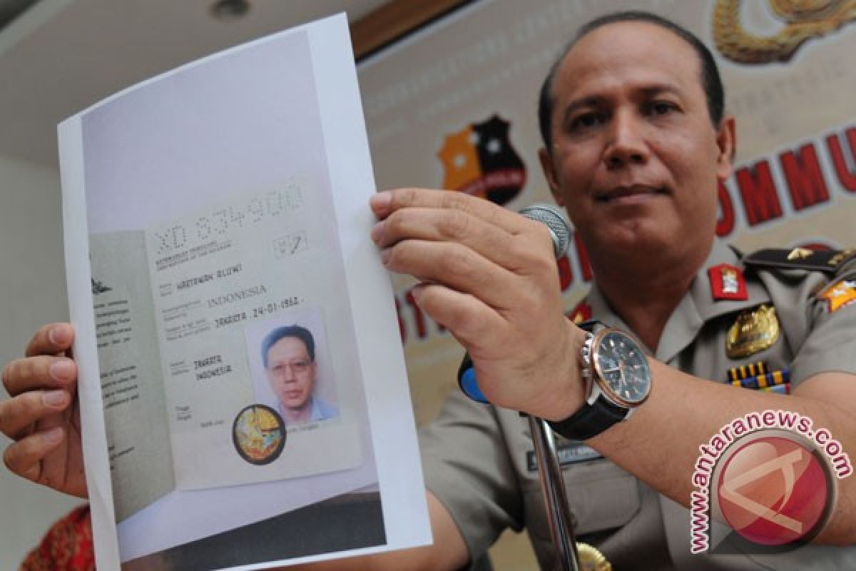 Polisi buru dua buron Century: Anton Tantular, Hendro Wiyanto