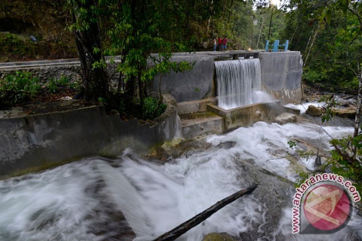 PT PLN di Sumatera Barat  bangun pembangkit energi terbarukan 15.000 kW