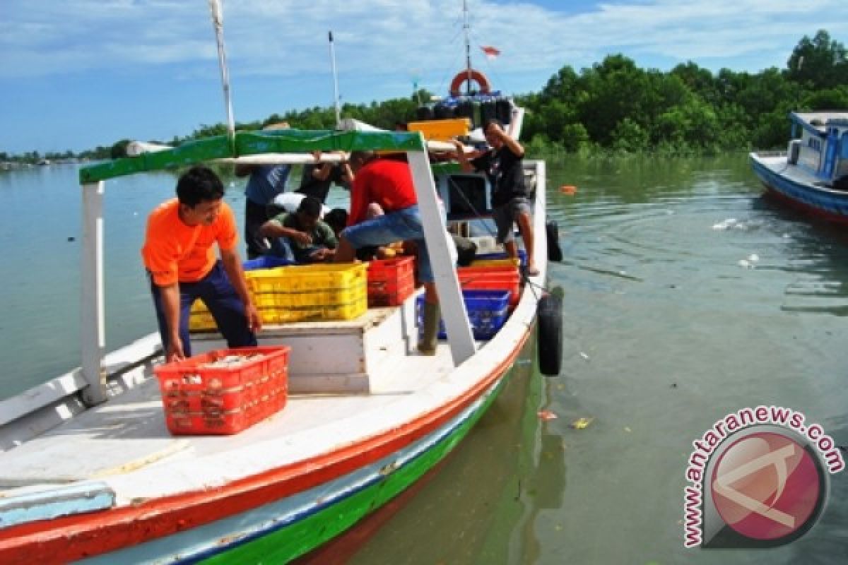 Disnakertrans - PT Timah Bantu BPJS Nelayan Tradisional