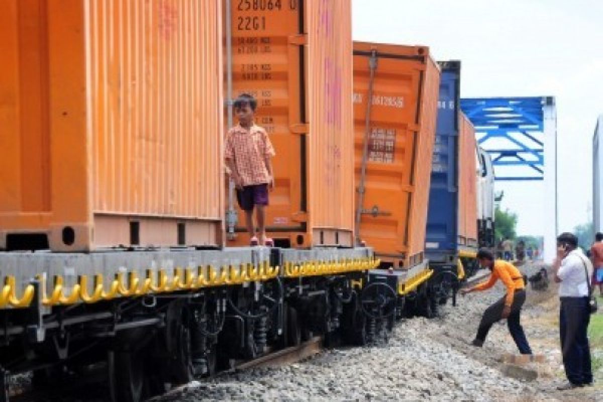 Kecelakaan kereta barang  di Perbaungan Sumut ganggu jadwal KA