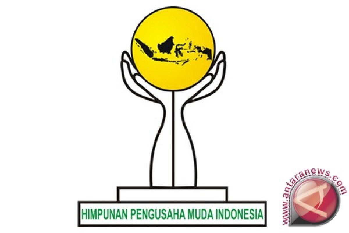 Pengurus HIPMI Palu Periode 2017-2020 Dikukuhkan 