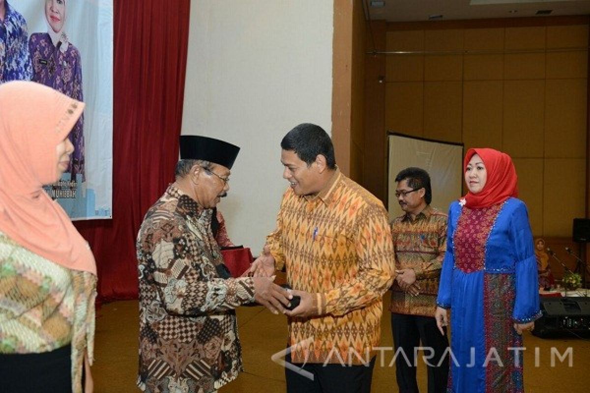 Pemkab Buleleng Komitmen Siapkan Pembebasan Lahan 