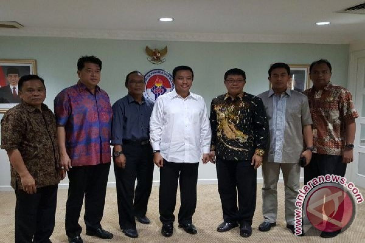 Menpora Dijadwalkan Jalan Sehat Di Poso