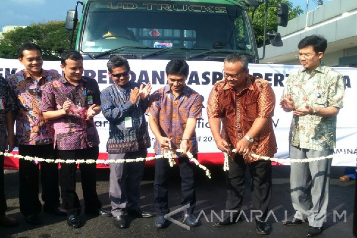 Pertamina Eskpor Perdana Aspal ke Timor Leste