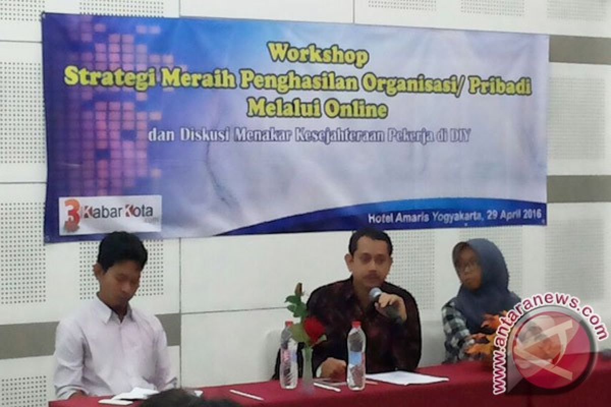 Buruh Yogyakarta kembali tuntut upah minimum sektoral