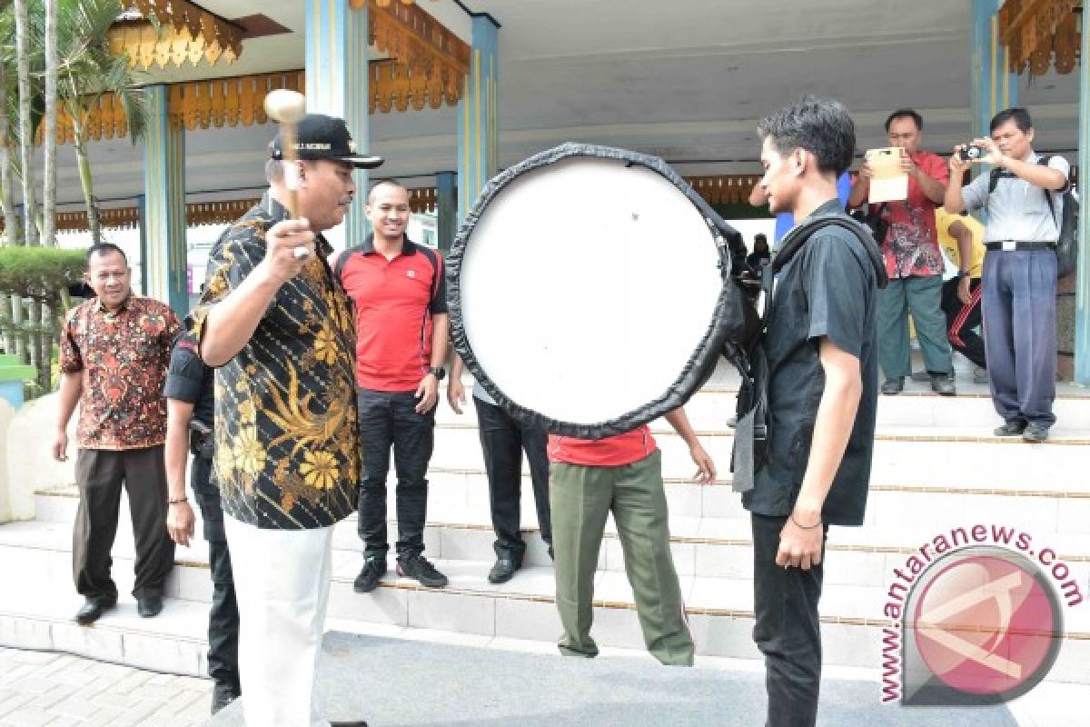 Walikota Buka Festival Marching Band.