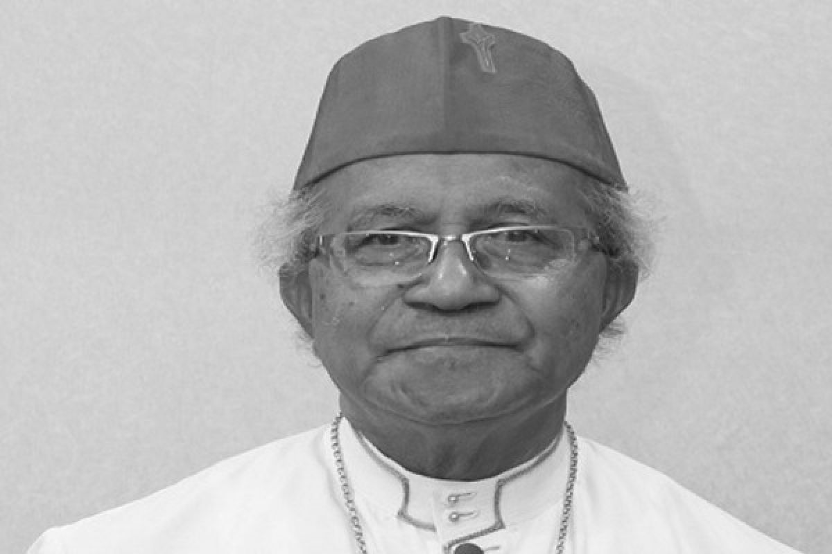 Jenazah Uskup Pangkalpinang dimakamkan Senin