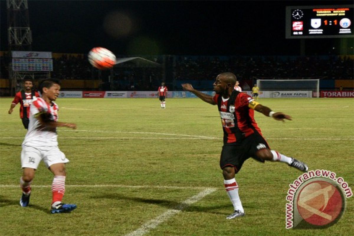 Persipura tanpa tiga pemain lawan Semen Padang hari ini