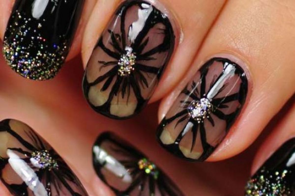 Tips Menarik Membuat Nail Art