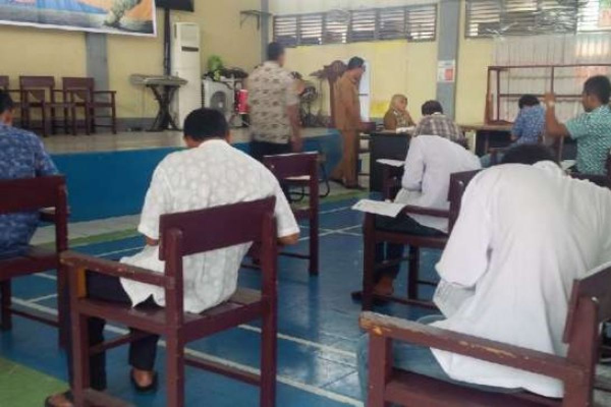  29 Warga Binaan Lapas Pekanbaru Ikuti UN, 1 Tidak Hadir