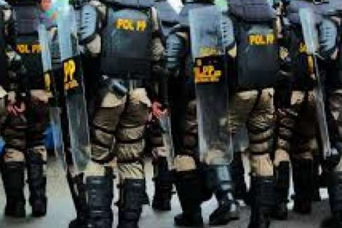 Polisi-Satpol PP Kerahkan 500 Anggota Hadang Mahasiswa Demo