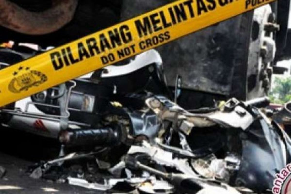 Bule Cewek Perancis Alami Kecelakaan di Inhu Saat Kendarai Mogenya