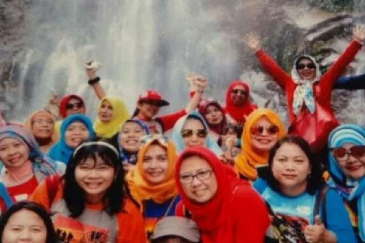 Genk Emak-Emak Backpacker Beraksi