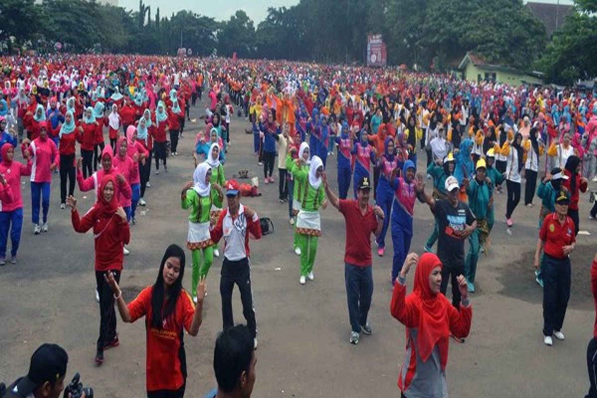 Warga Bandarlampung Pecahkan Rekor MURI