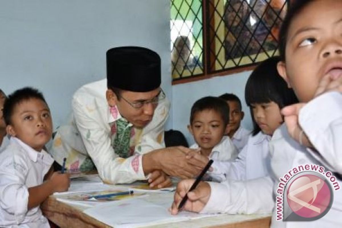 Gubernur NTB Kunjungi Anak Berkebutuhan Khusus