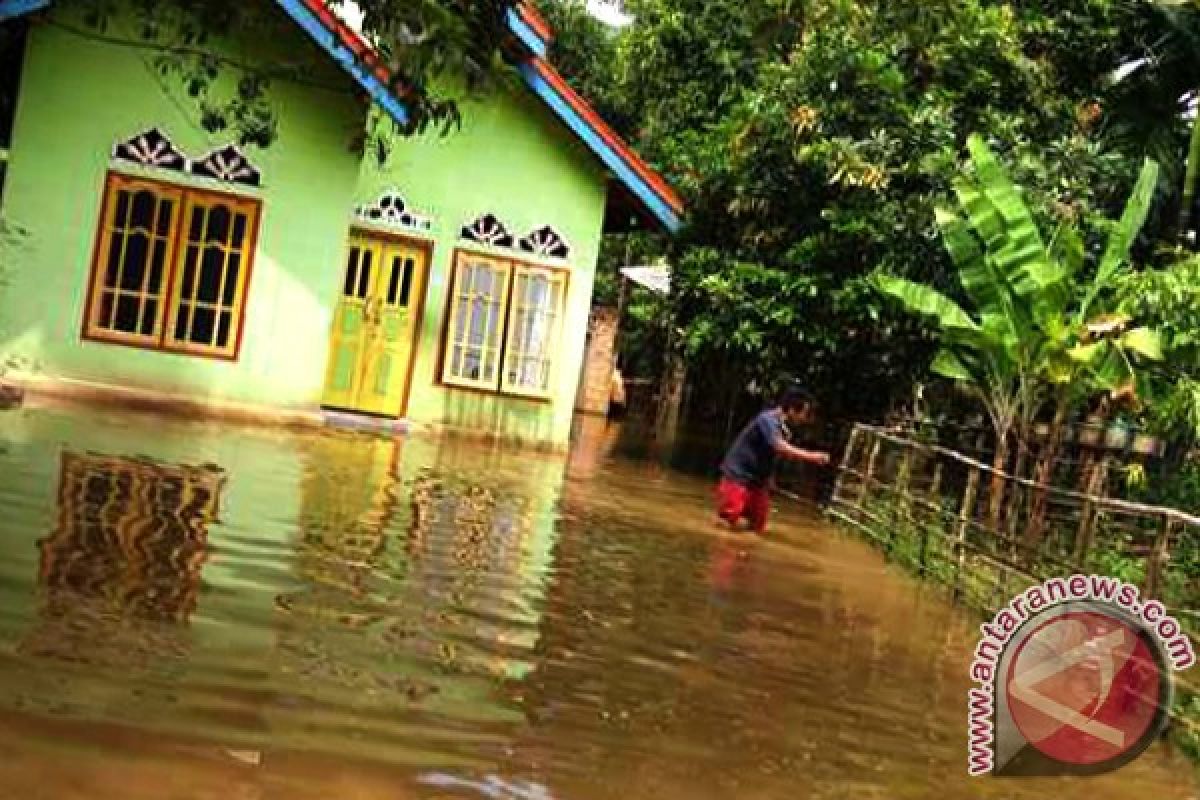 Banjir rendam puluhan rumah warga Batanghari