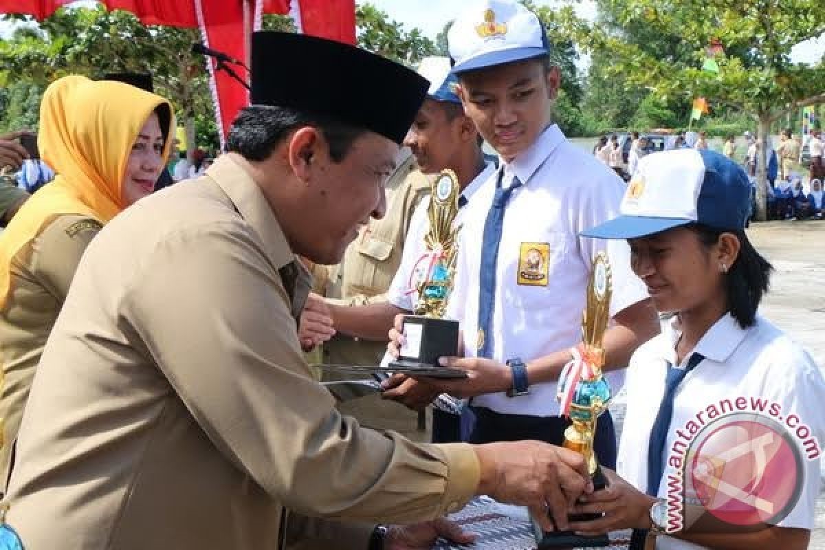 Bupati Pulpis Minta Disdik Perhatikan Kualitas Pendidikan