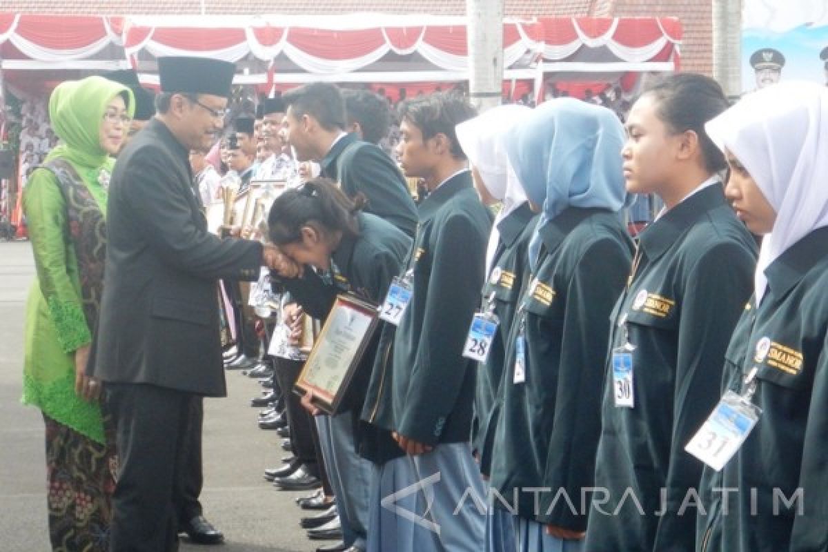 Wagub Jatim Ingatkan Tak Lupakan Jasa Guru