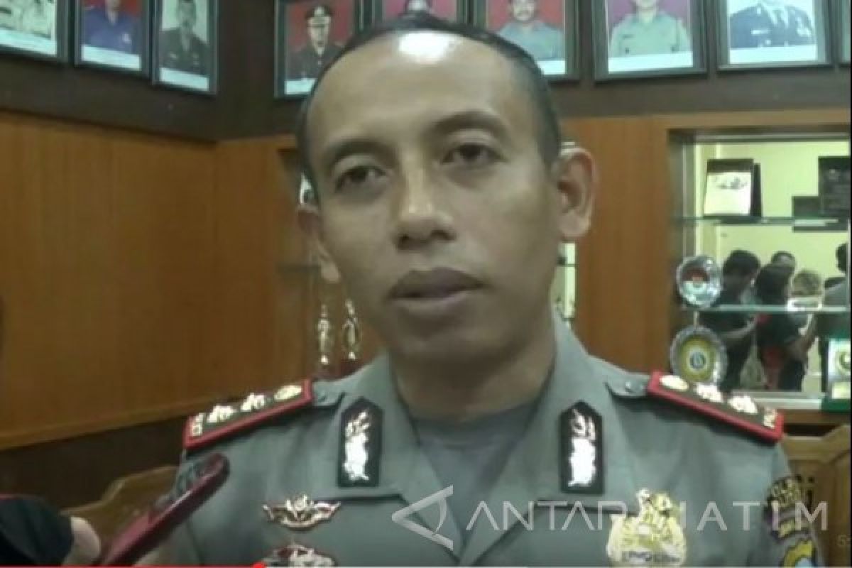   Polisi Usut Pencurian Toko Lewat Rekaman CCTV     