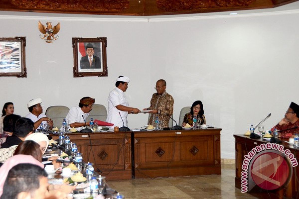 Pemprov Bali Berkomitmen Tingkatkan SDM Hadapi MEA