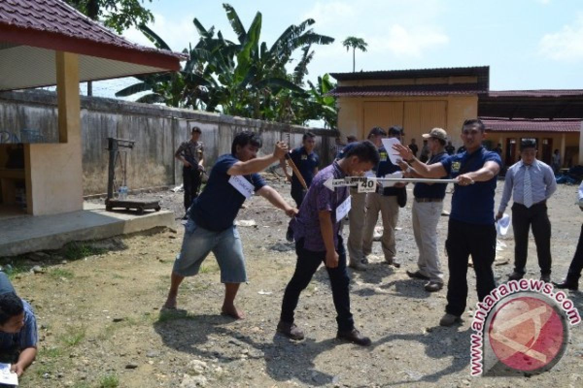 Polisi Gelar Rekontruksi Pembunuhan Petugas Pajak