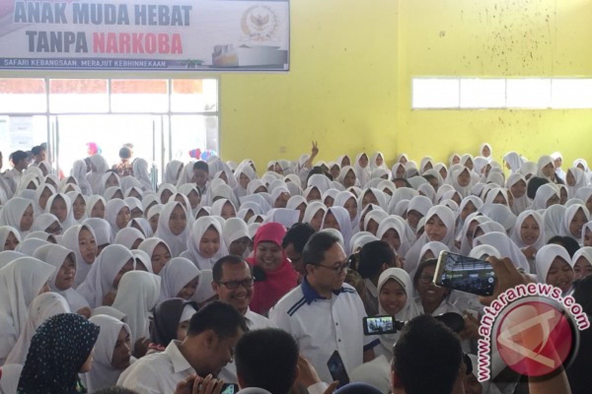 Ketua MPR ajak murid SMAN 1 Ciruas jadi satgas narkoba