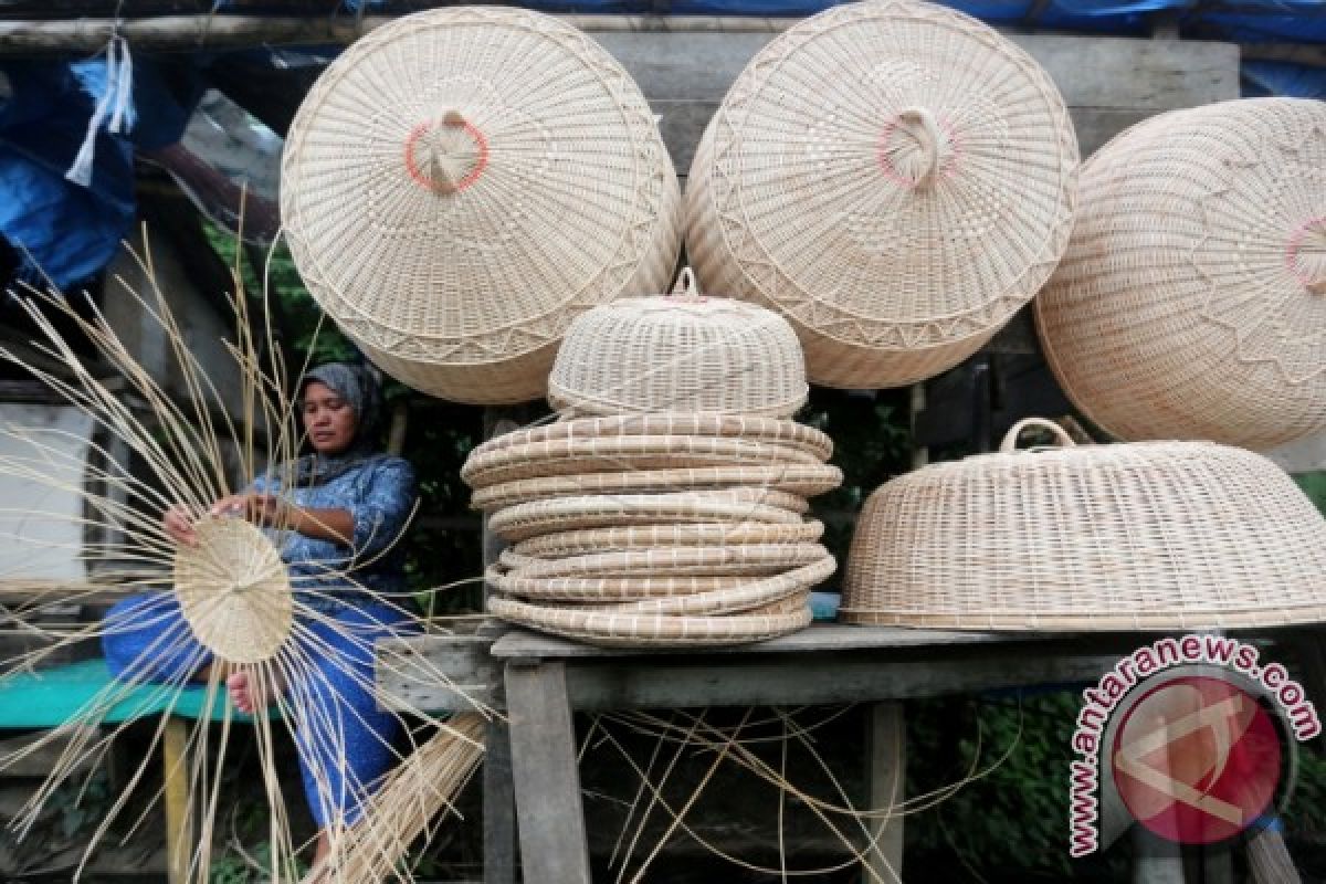 Ketua Dekranasda Berbagi Kiat Sukses UMKM Gorontalo