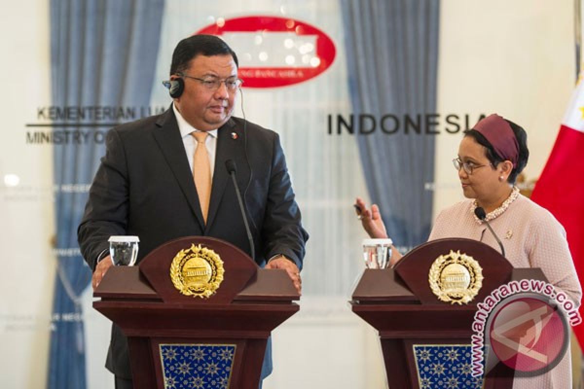 Menlu RI-Filipina bahas pertemuan trilateral keamanan perairan