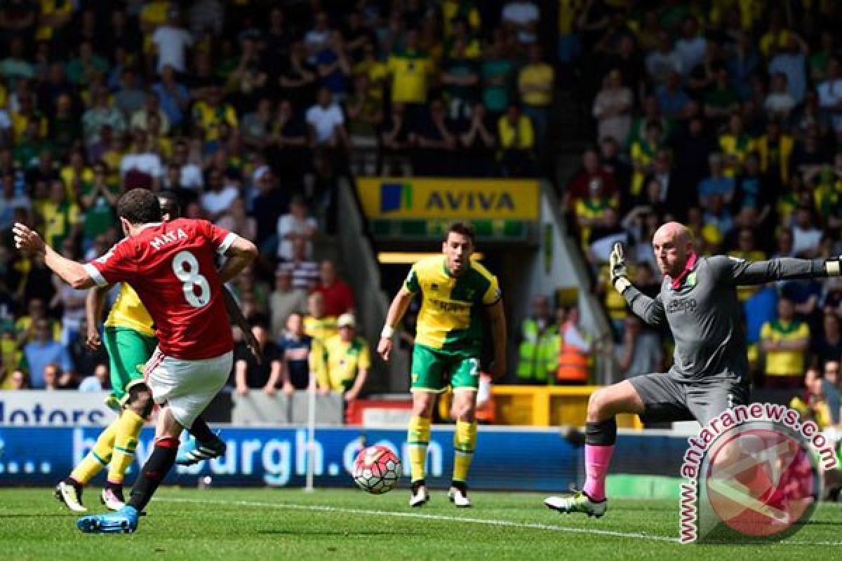 United dorong Norwich ke ambang degradasi