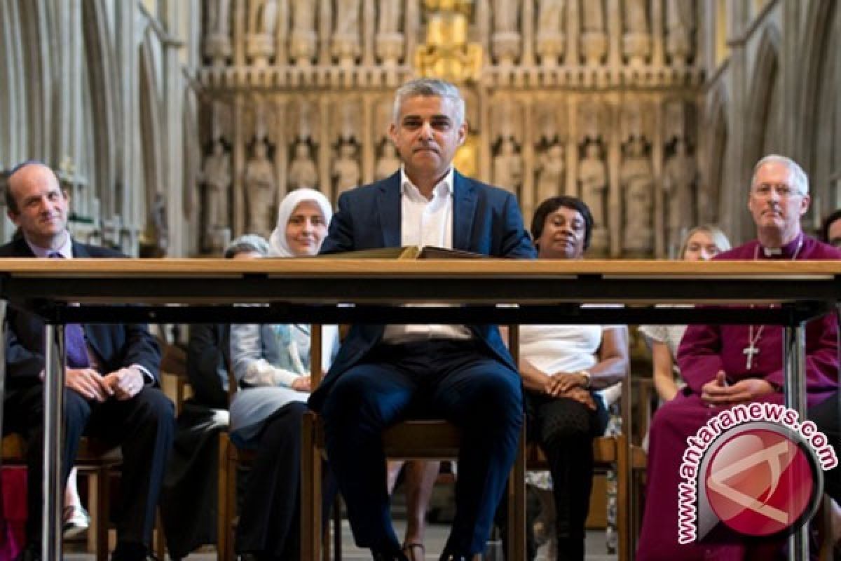 Janji Wali Kota Muslim Pertama London di Katedral Southwark