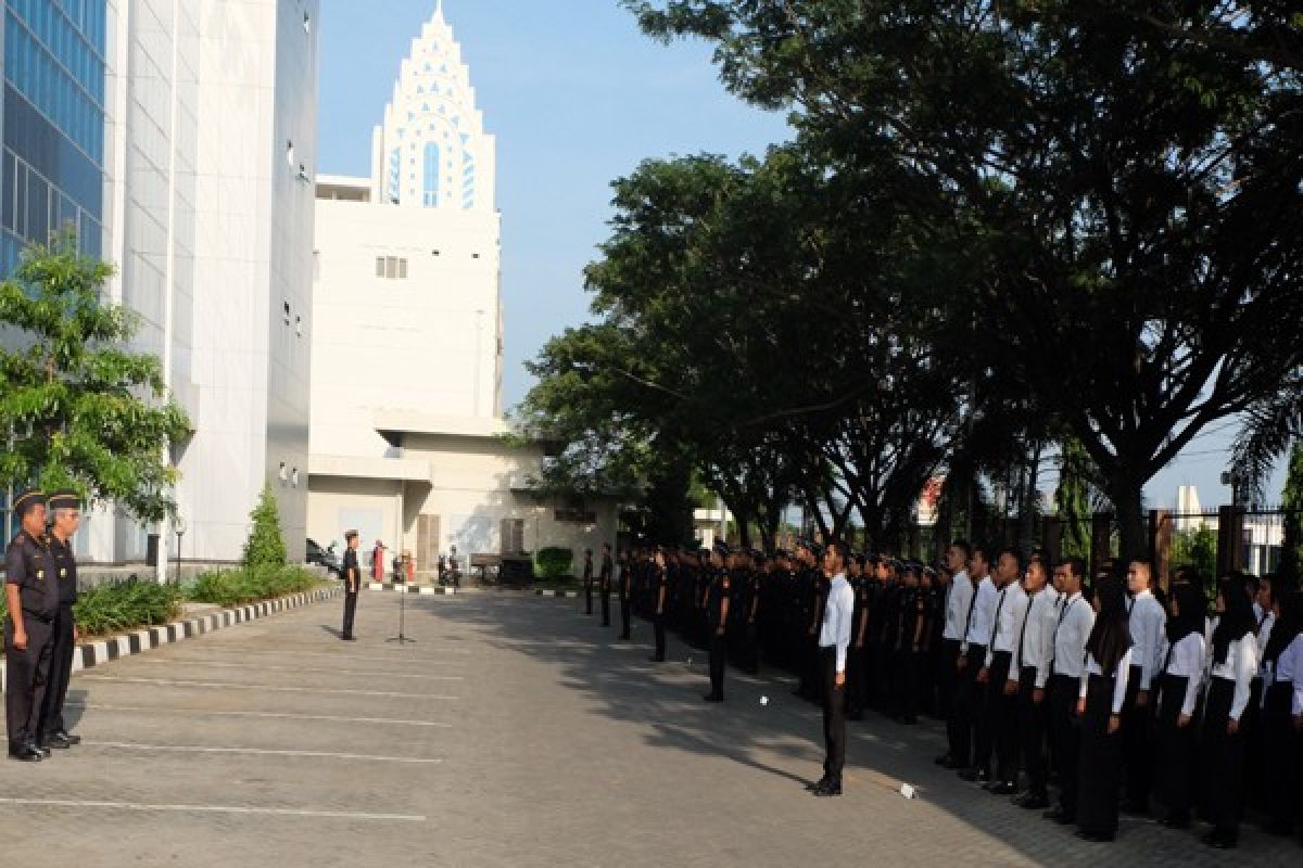 Usai Libur Panjang, Pegawai Bea Cukai Kembali Kejar Target