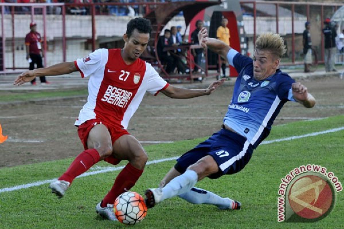 PSM kalahkan Persela 2-1