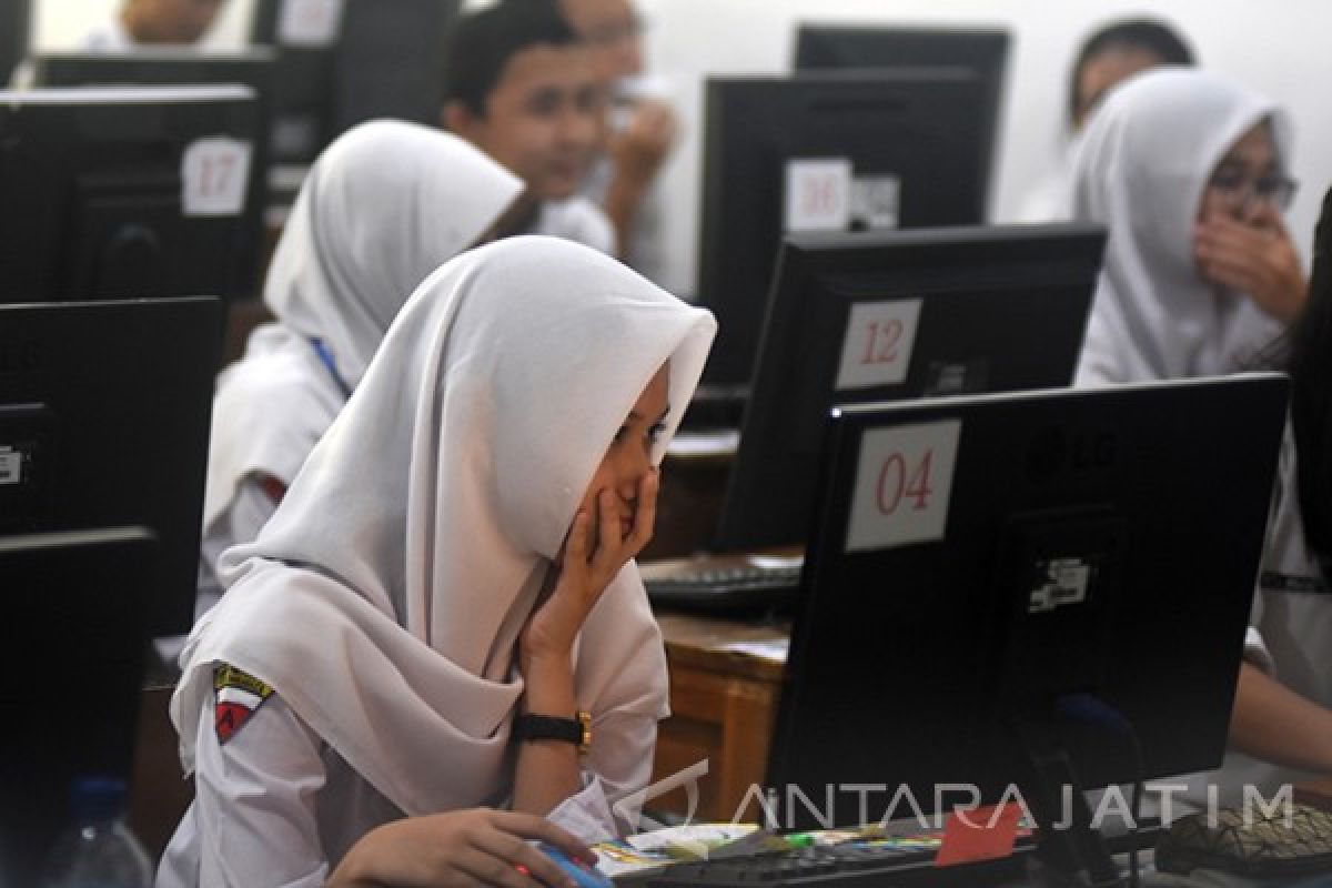 Kemdikbud Buka Pendaftaran UN Perbaikan SMA Sederajat