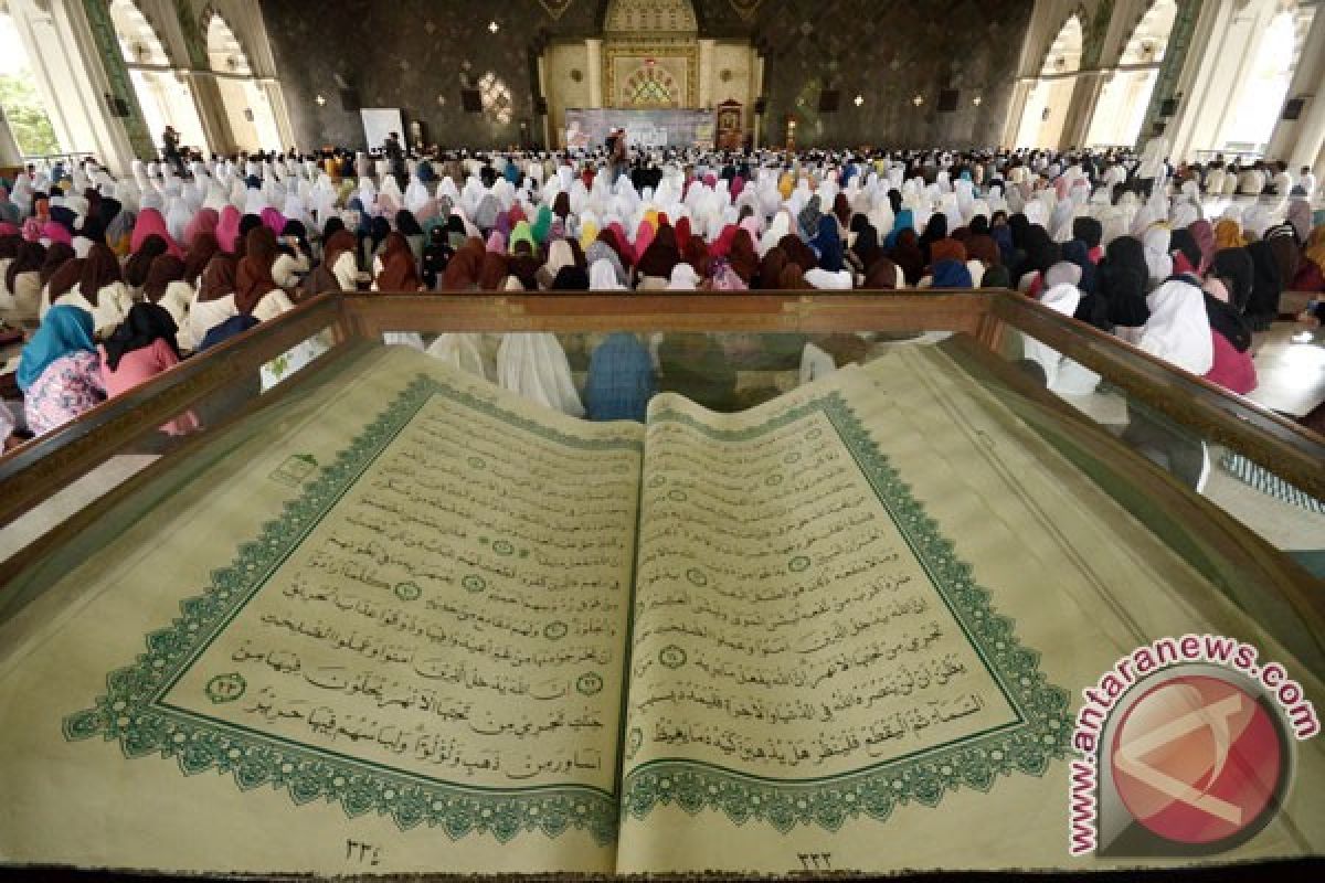 Hafiz Al Quran bebas pilih sekolah di Jember