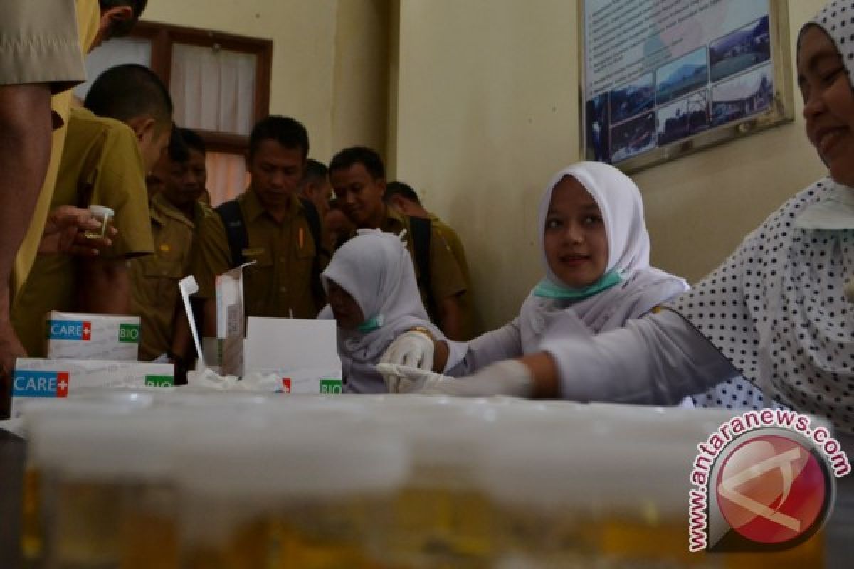 BNNP Tes Urine Aparatur Pemkab Pesisir Selatan