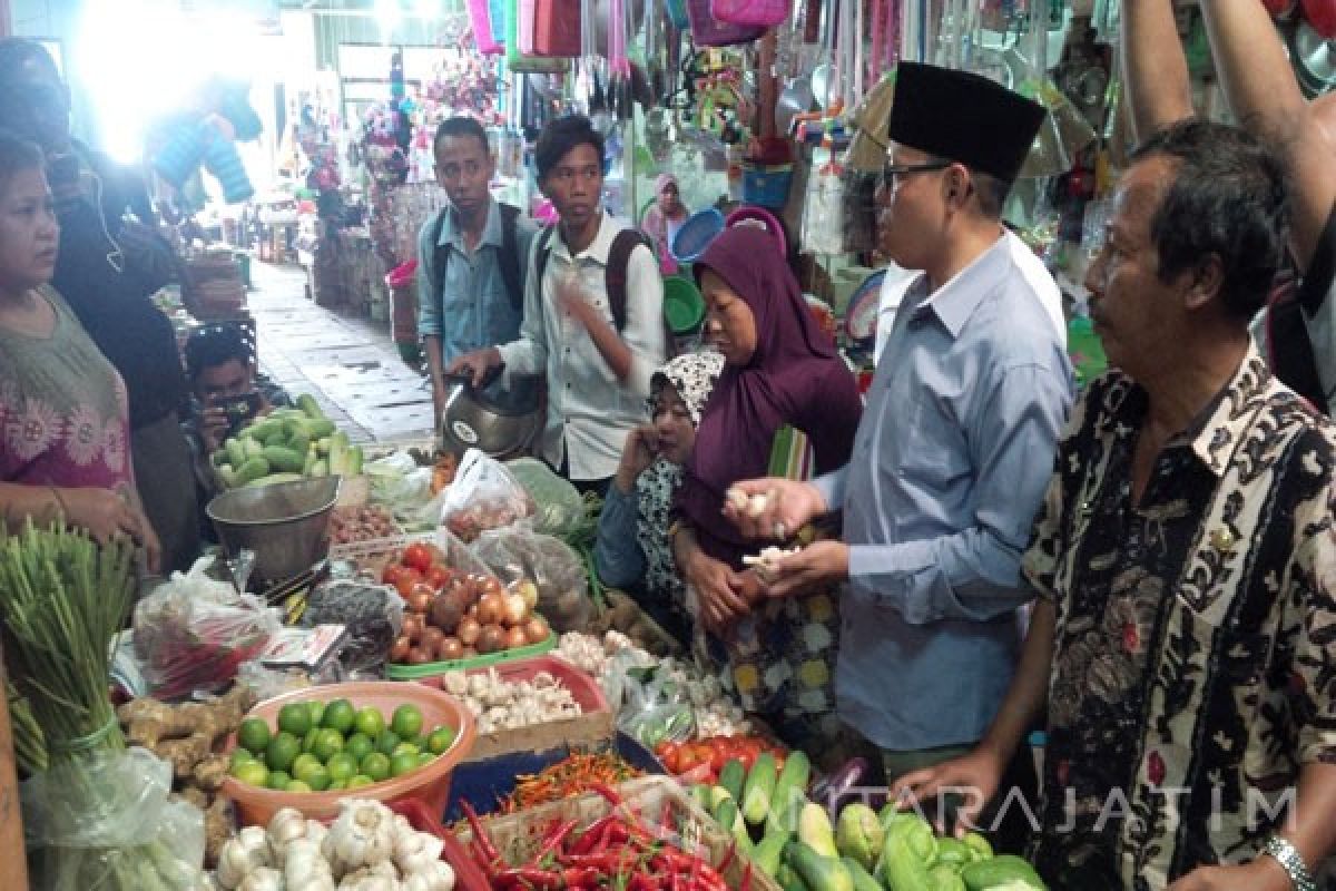 Anggota DPD RI Sidak Harga Sembako