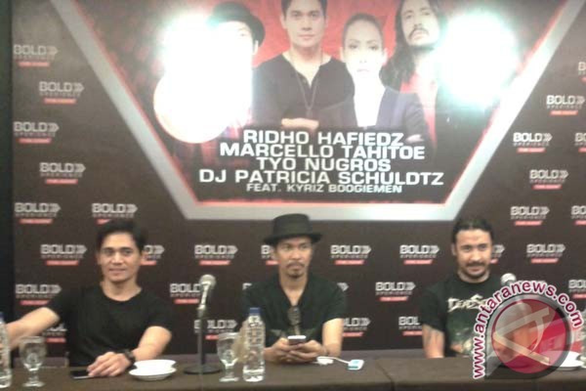 Tyo Nugros garap lima proyek musik 