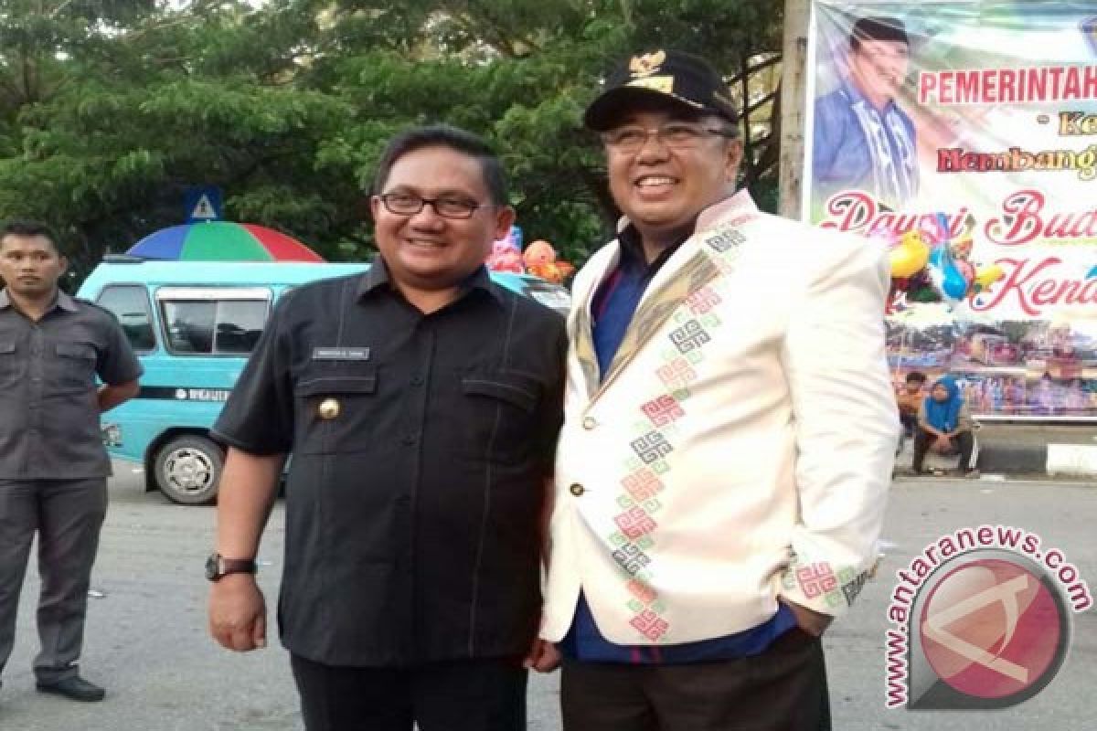 Wali Kota Gorontalo Hadiri Pawai Budaya Kendari