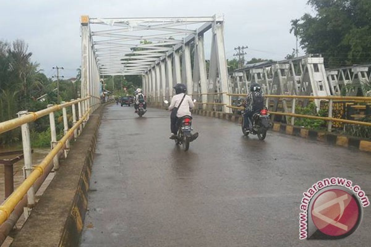 Mukomuko targetkan pembangunan enam jembatan selesai 2016